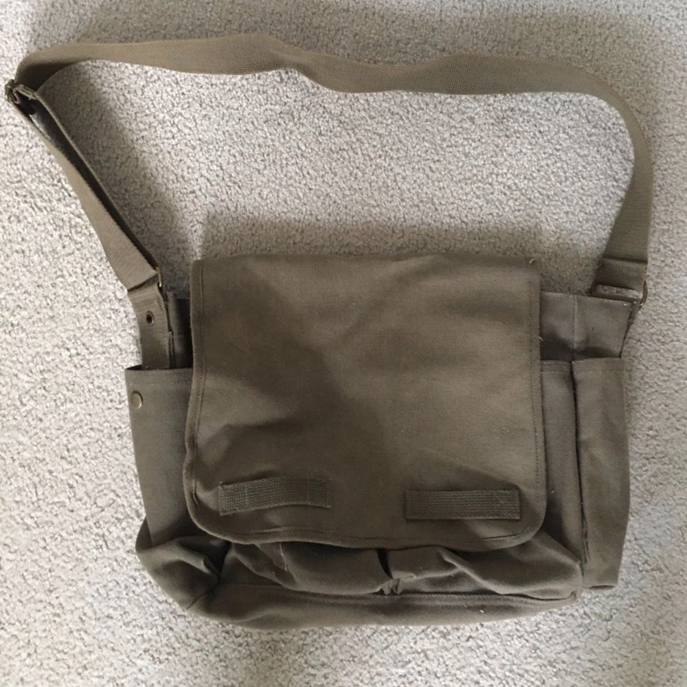 Army/Olive Green Shoulder/Messenger Bag